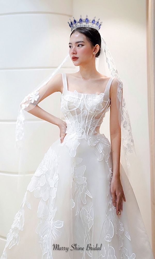 LAYLA DRESS