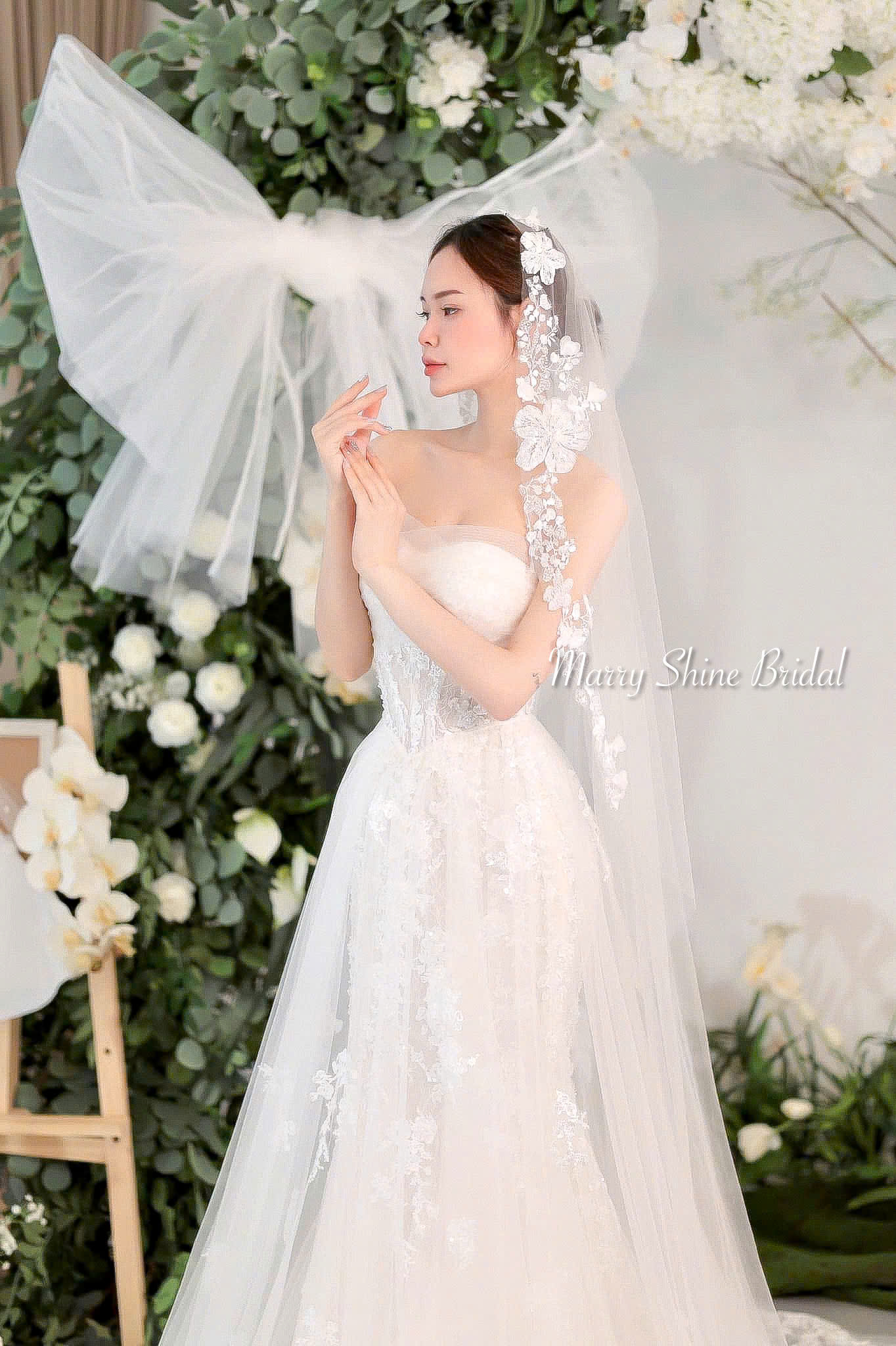 ÉTOILE BLANCHE DRESS